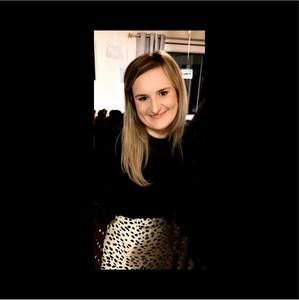 Meet your Posher, Claudia